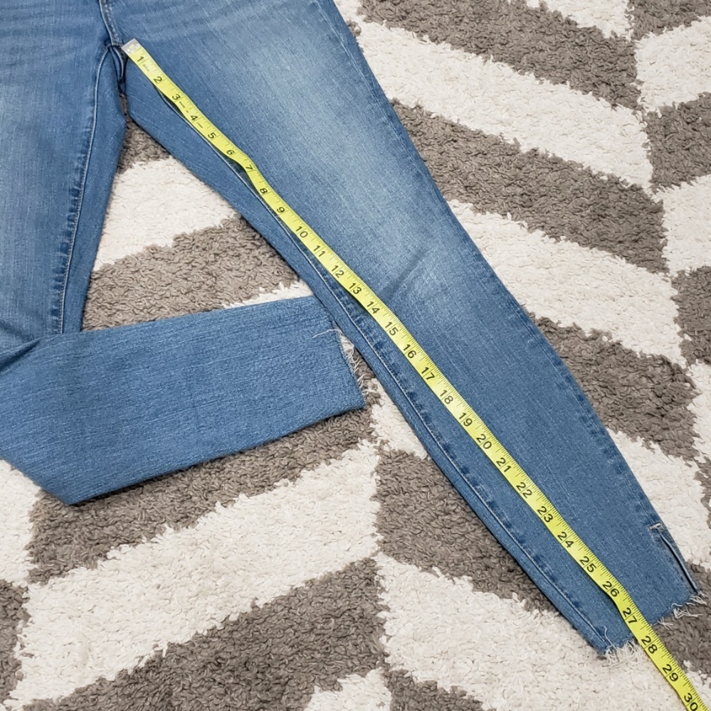 Universal Threads Jeans - Picture 3 of 4